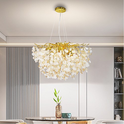 نجف مودرن شكل ذهبي مع عسلي شفاف يجمع بين الأناقة والأصالة 10 لمبات E14. مقاس 60 سم