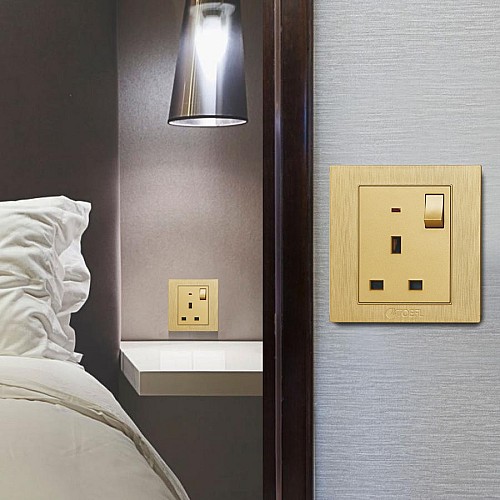  صورة منتج فيش ثلاثي مع مفتاح 13 امبير لون ذهبي هادئ توفل موديل TF11C3BS/GD