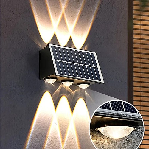 كشاف بوابة طاقة شمسية اسود إنارة اصفر تعمل بحساس ضوء 6 واط.