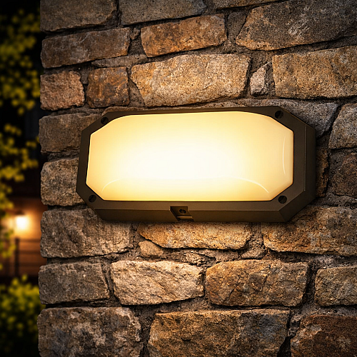 كشاف بيضاوي خارجي لون الانارة اصفر 24 واط