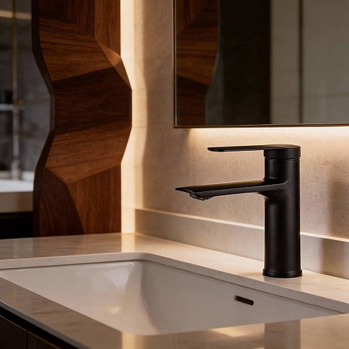 خلاط مغسلة قصير اسود مع ليات