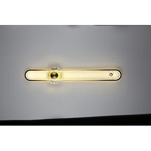 ابليك جداري مودرن زيتي مع 7 واط 3اضاءات قطر 80 سم