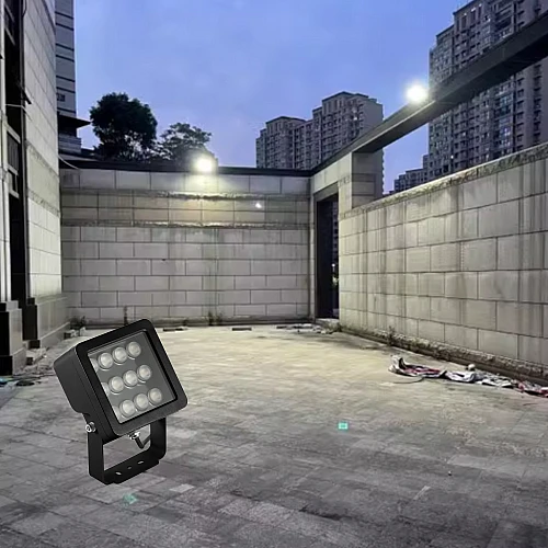 كشاف خارجي لون الانارة اصفر فلود لايت 25 واط