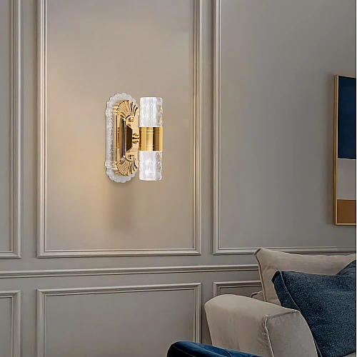 ابليك جداري مودرن ذهبي لون الانارة 3اضاءات