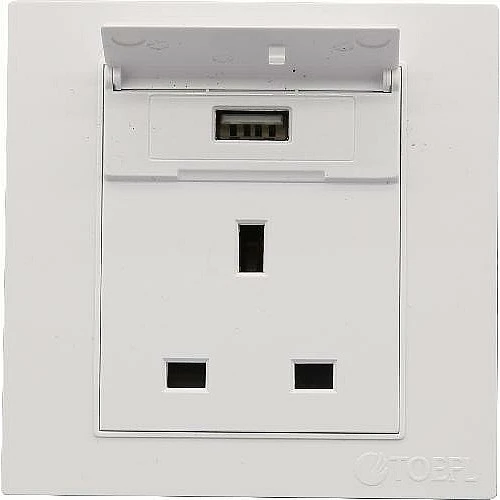 فيش ثلاثي مع منفذ يو اس بي USB لون ابيض ساده توفل