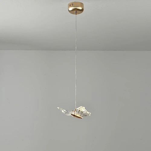 إنارة معلقة مودرن ذهبي شفاف اشراقة متعددة الألوان ( شمسي + اصفر + ابيض ) بتصميم فراشة حديث وجميل مفرد