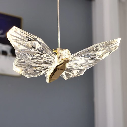 إنارة معلقة مودرن ذهبي شفاف اشراقة متعددة الألوان ( شمسي + اصفر + ابيض ) بتصميم فراشة حديث وجميل مفرد