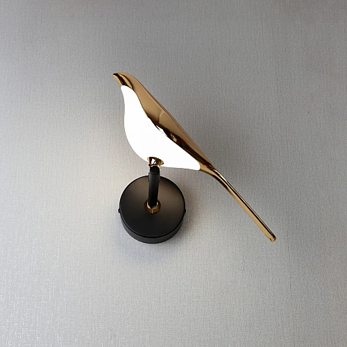 إضاءة جدارية مودرن شكل عصفور اسود مع ذهبي لون الانارة اصفر 7 واط تصميم حديث وعصري مفرد