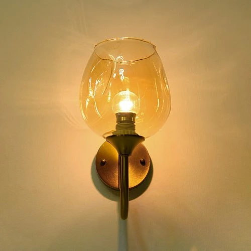 إضاءة جدارية لون الشكل زيتي إنارة جدارية عصرية وأنيقة