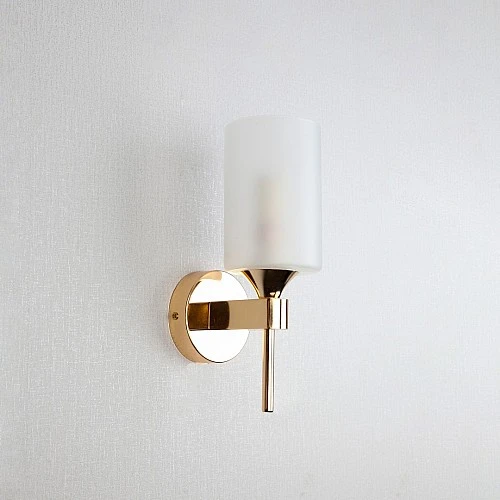 إنارة جدارية و ابليك جداري مودرن لون الشكل ذهبي مع ابيض تصميم فاخر وجميل E27*1 لمبة مفرد