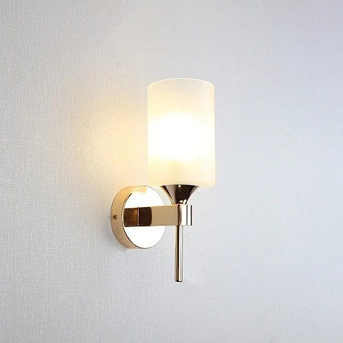إنارة جدارية و ابليك جداري مودرن لون الشكل ذهبي مع ابيض تصميم فاخر وجميل E27*1 لمبة مفرد