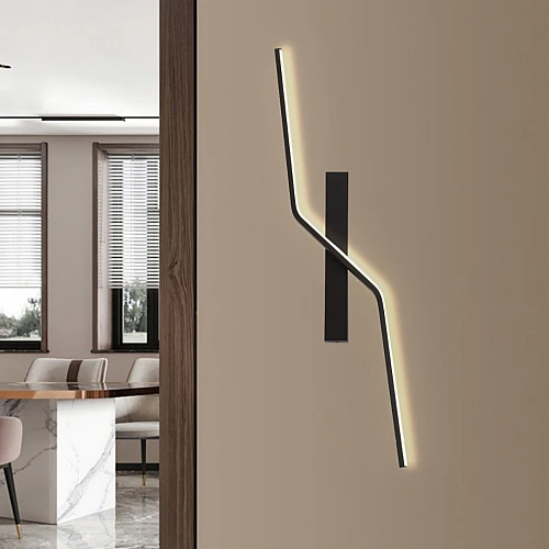 ابليك جداري مودرن اسود لون الانارة 3 اضاءات 20 واط ساحرة طول 80 سم