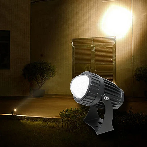 كشاف حديقة اصفر متحرك لون الانارة اصفر 10 واط