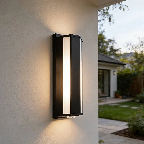 كشاف بوابة خارجي اسود لون الانارة اصفر 18W