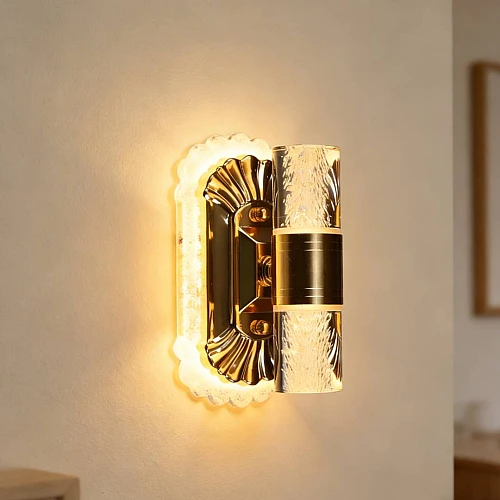 ابليك حائط جداري مودرن ذهبي لون الانارة 3 اضاءات