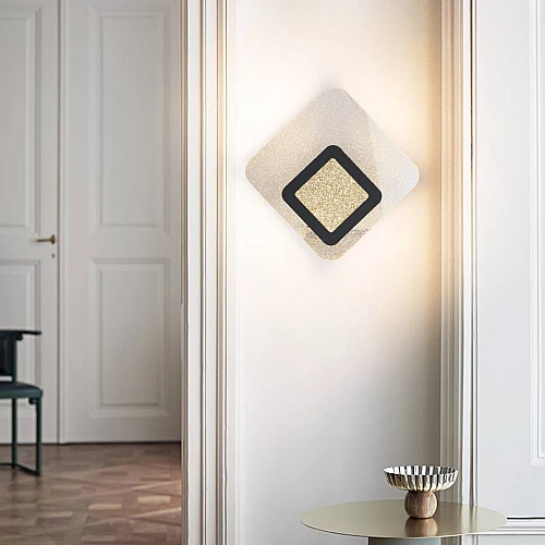 إضاءة ابليك حائط مودرن اسود لون الانارة 3 اضاءات واط 20