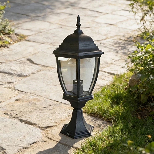 فانوس ارضي نحاسي كبير