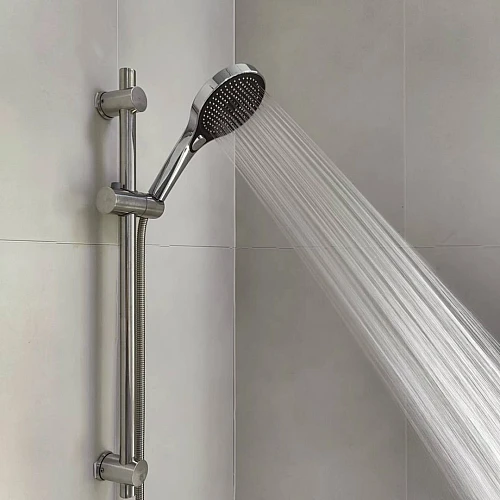 سماعة اكريليك مع هوز ستانلس ستيل مدور كروم