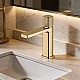 خلاط مغسلة ذهبي كامل مودرن مع ليات حار بارد