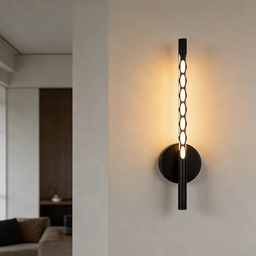 إضاءة ابليك حائط مودرن اسود لون الانارة اصفر واط 7 مقاس 400 ملم