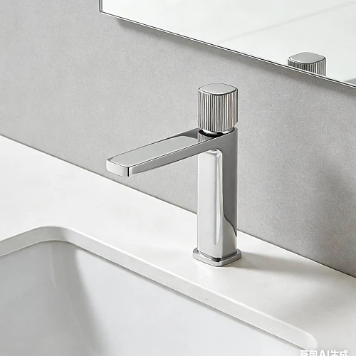 خلاط مغسلة قصير نحاس + زنك مودرن فضي+فضي