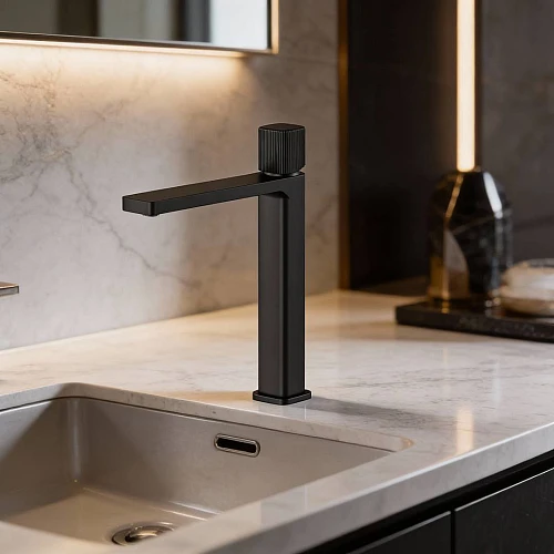 خلاط مغسلة طويل نحاس + زنك مودرن اسود+اسود