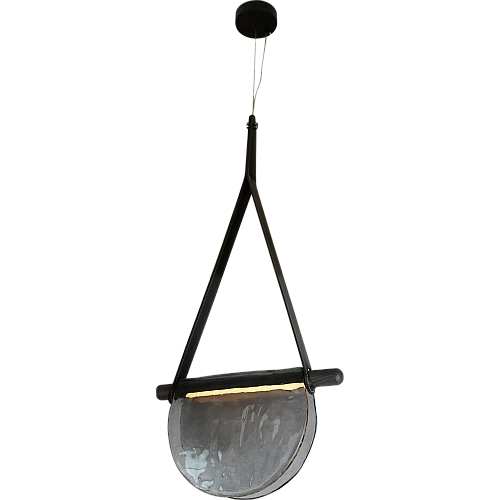 علاقي مودرن اسود لون الانارة اصفر مفرد