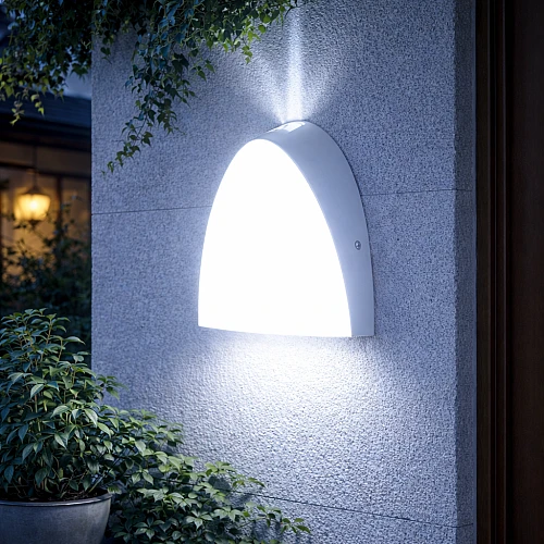 كشاف بوابة لون الانارة ابيض سادة 20 واط