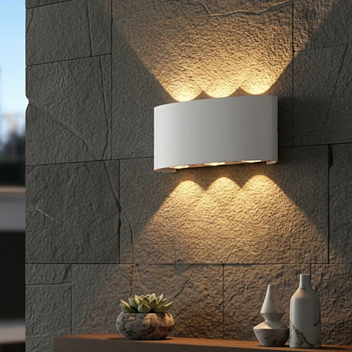 كشاف بوابة خارجي مودرن | إضاءة جدارية خارجية 6W | لون أصفر دافئ مناسب للأسوار