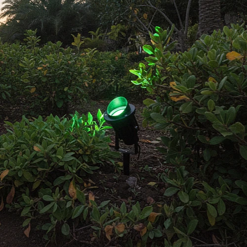 كشاف حديقة غرس متحرك لمبة نوع جوتن GU10 قابل للتركيب اسود