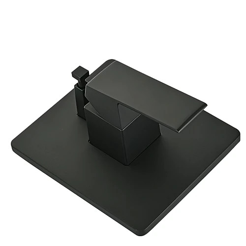 وجه مخفي مربع خطين اسود