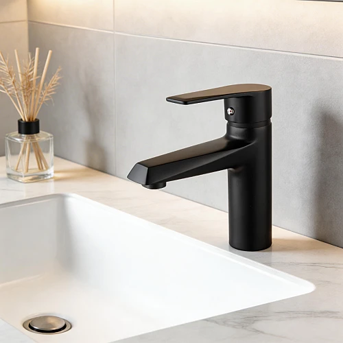 خلاط مغسلة قصير مدور اسود مع ليات و هراب