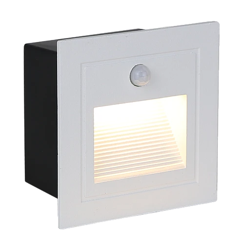 كشاف درج مع حساس حركة لون الانارة اصفر غطاء ابيض مربع دفن 7*7 سم